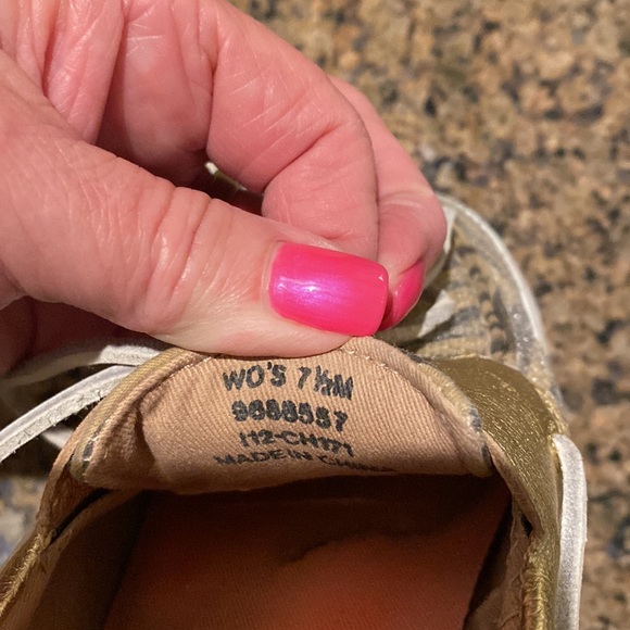 Sperry Top-Siders. Zebra and clear sequence fir a shimmer look. Size 7.5. Clean - Picture 7 of 10